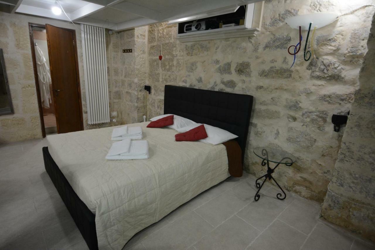 B&B Domus Gaia Lecce Extérieur photo